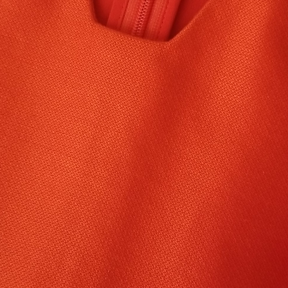 Designer dress - Picture 3 of 8